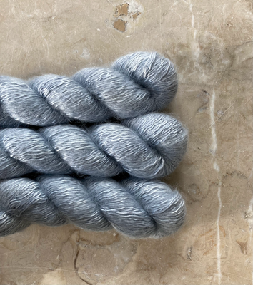 Kind of blue Cloudy Silk 