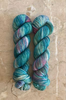 It’s like a Monet Twisty DK