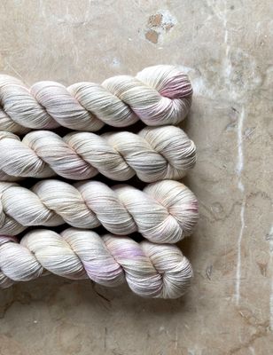 Oyster Merino/Silk Fingering 