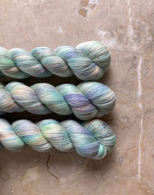 Baby Seashells BFL Silk Lace