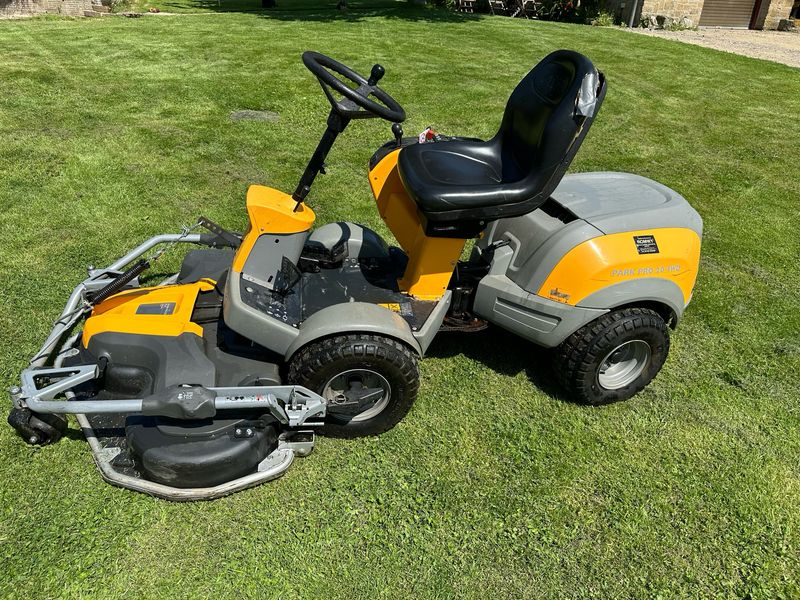 Buy Stiga garden machinery in Salisbury Romsey and Southampton