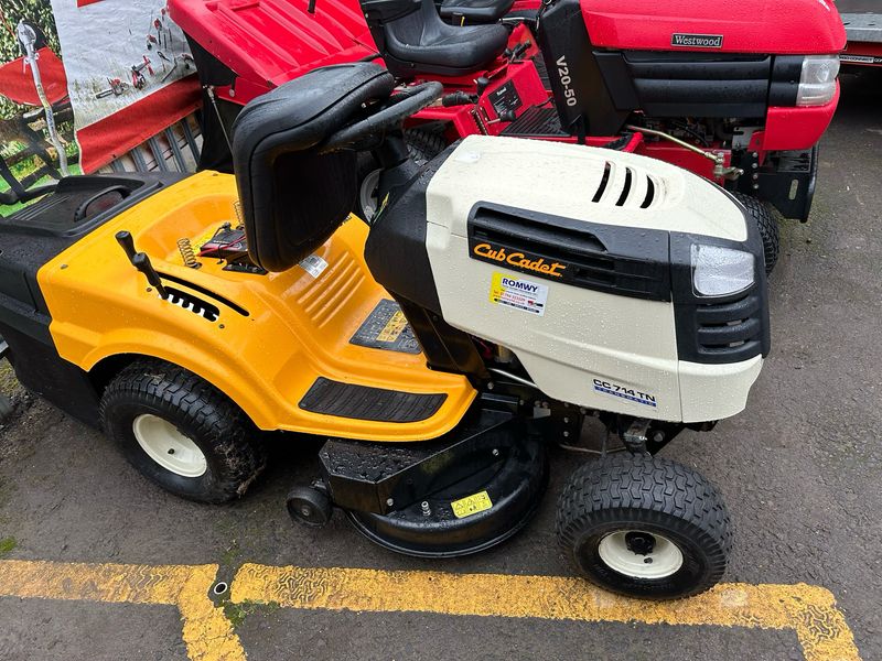 Ride On Lawn Mowers