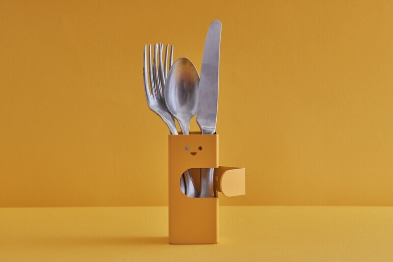 &quot;Happy&quot; Yellow Bot