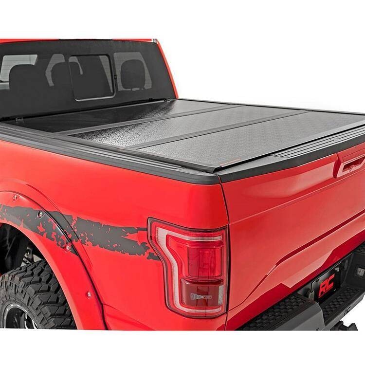 Hard bed cover tri-fold Rough Country 5' 6"