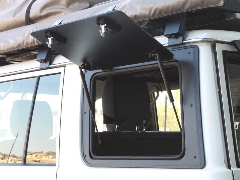 Vleugeldeur voor een Toyota Land Cruiser 70/ Aluminium, Linkerkant - Front Runner