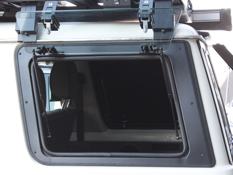 Vleugeldeur voor een Toyota Land Cruiser 70/ Glas, Linkerkant - Front Runner