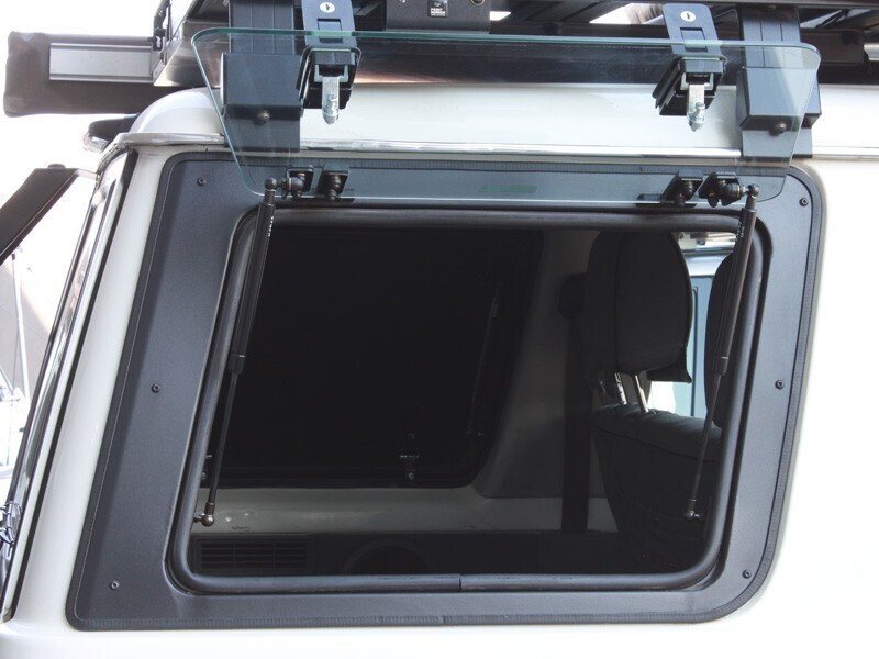 Vleugeldeur voor een Toyota Land Cruiser 70/ Glas, Rechterkant - Front Runner