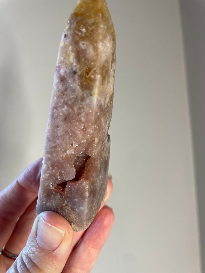 Pink amethyst point