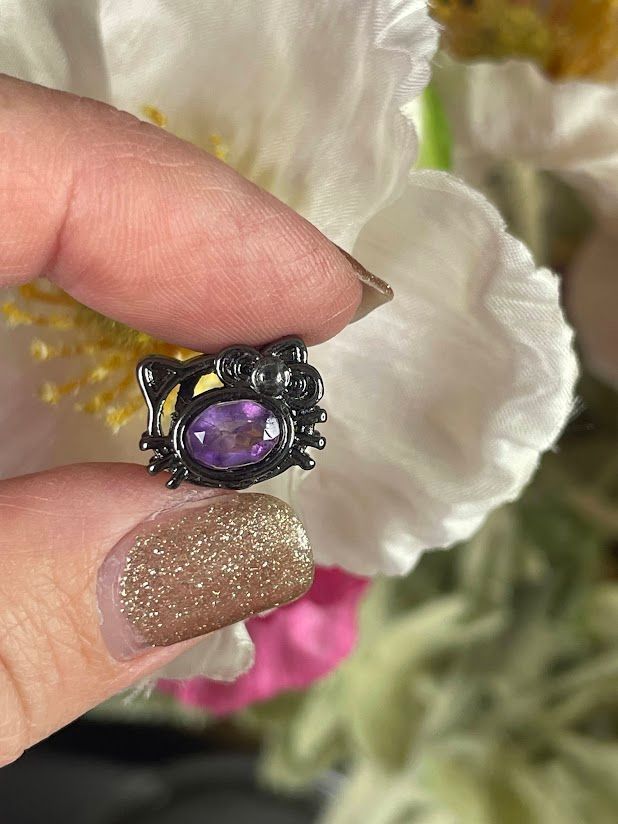 Amethyst Hello Kitty pendant