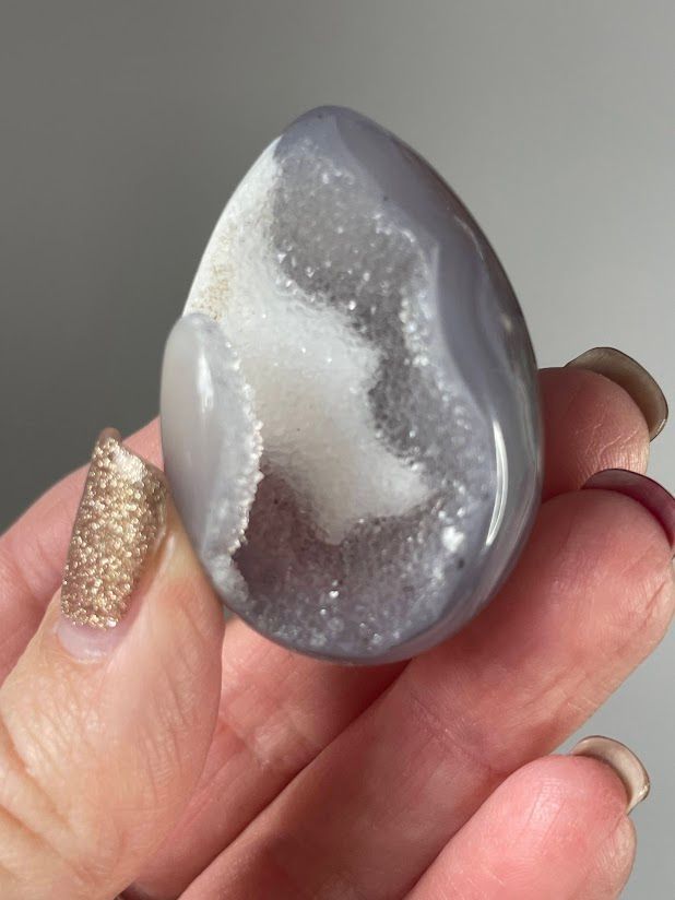 Agate egg