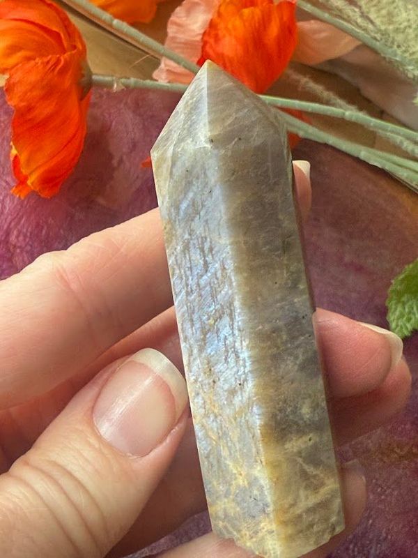 Black moonstone point