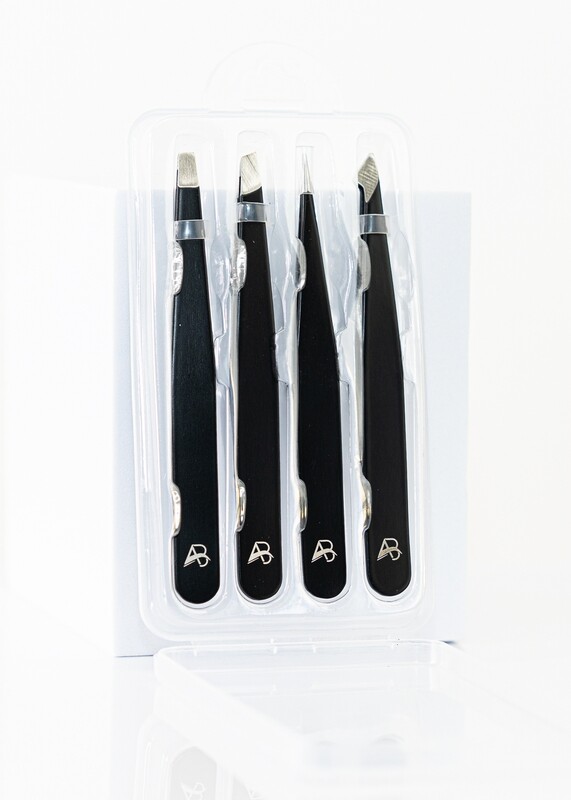 EYEBROW TWEEZERS KIT