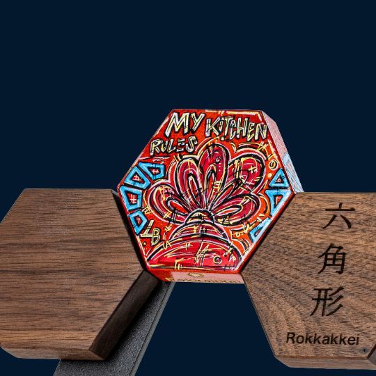 Rokkakkei x Lauressa Broos (wall of frame)