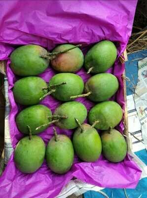 A grade - Naturally grown Devgad Hapus (Alphonso) Mangoes - 1 Dozen