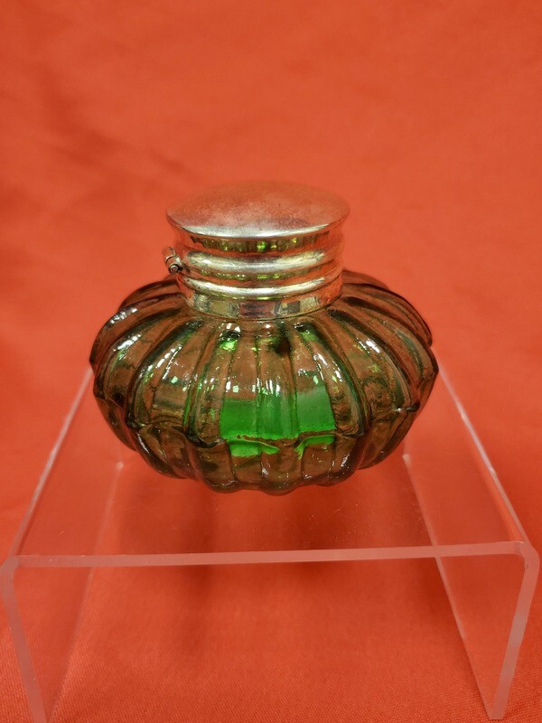 Green Ink Well
