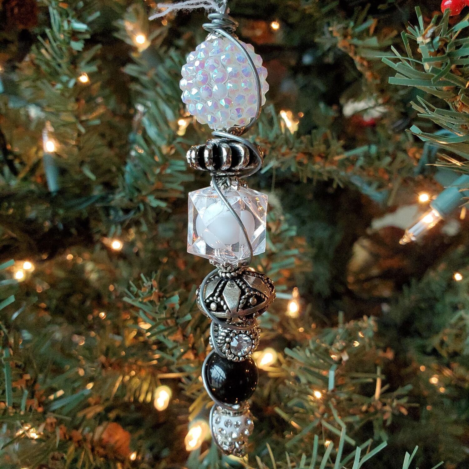 Black & White Beaded Icicle 