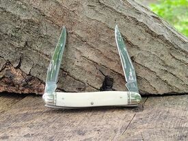 Rough Ryder&#39;s Muskrat White Bone Knife