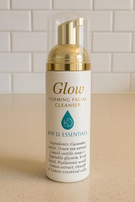 Glow Foaming Facial Cleanser
