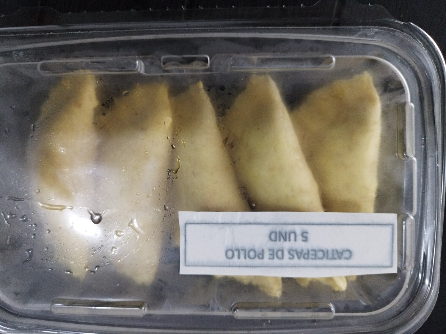 Cativia rellena de pollo 5und(congelado)