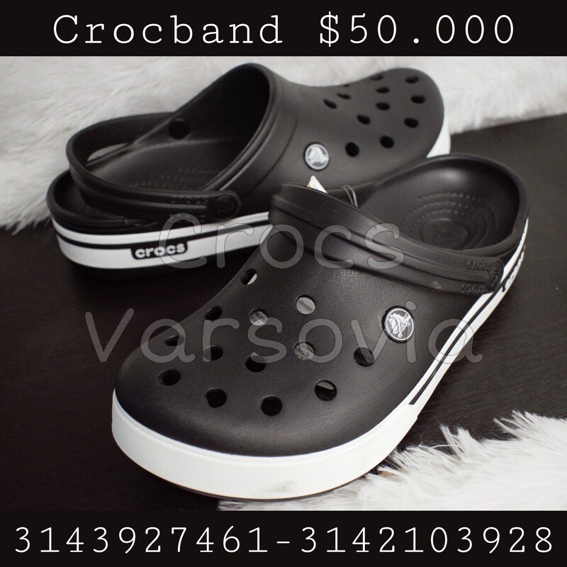 Crocband negra suela blanca