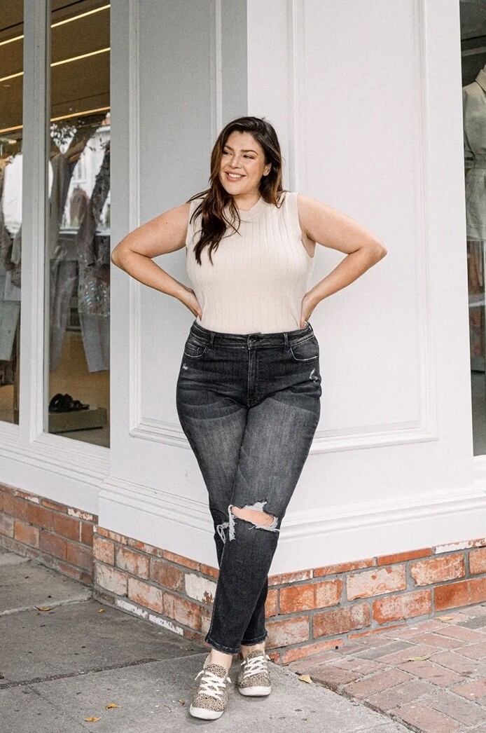 Black Mom Jeans