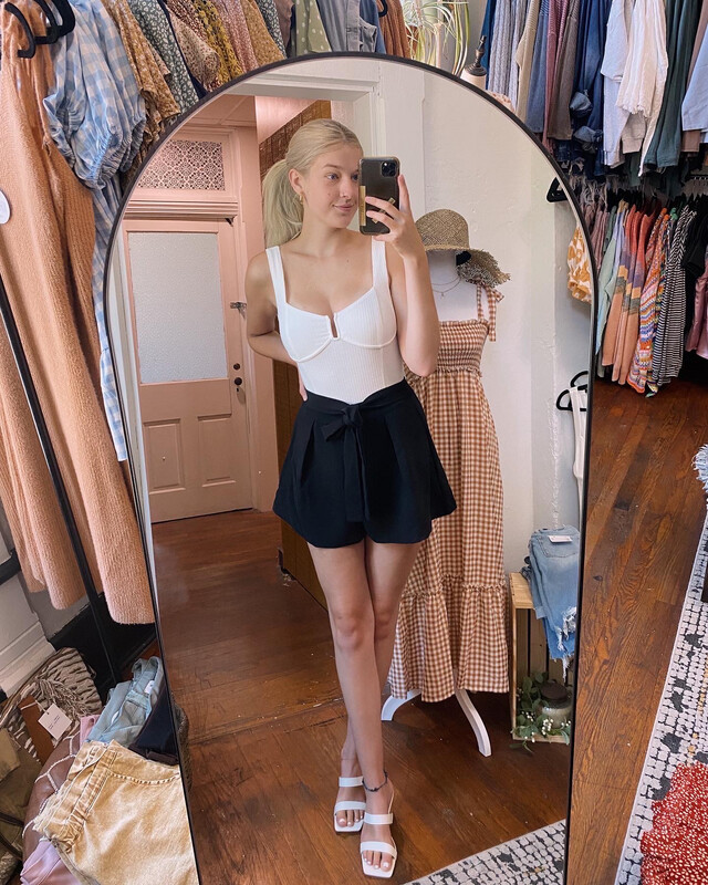 Pleat Detail Tie Front Shorts