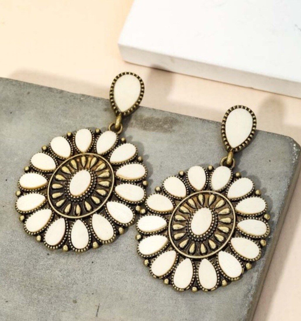 Boho Flower Oval Drop