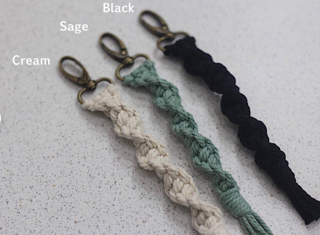Gemini Rain - Macrame Keychain, Boho Macrame Keychain - Cream