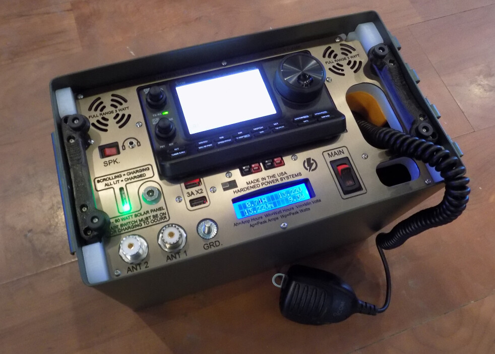 Commander 7100 Portable Power Solution for Icom IC-7100
