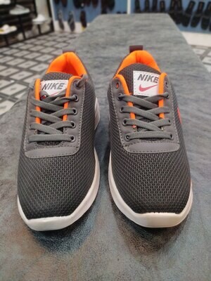 NIKE ZOOMX