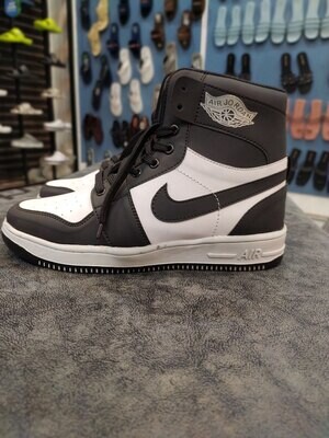 NIKE AIR JORDAN