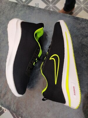 NIKE ZOOMX