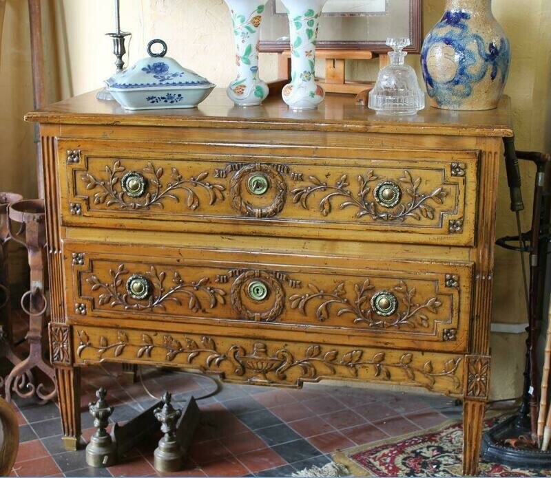 Petite commode Louis XIV