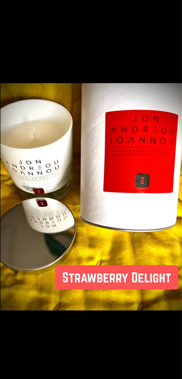 STRAWBERRY DELIGHT FRAGRANCED CANDLE