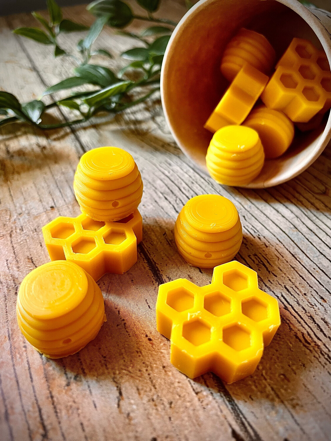 Mini Beehive & Honeycomb Pot Wax Melts