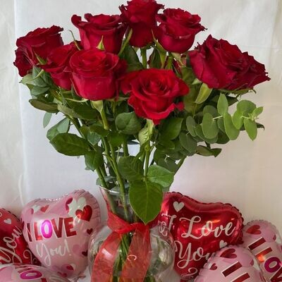 20 Red Roses in a Vase