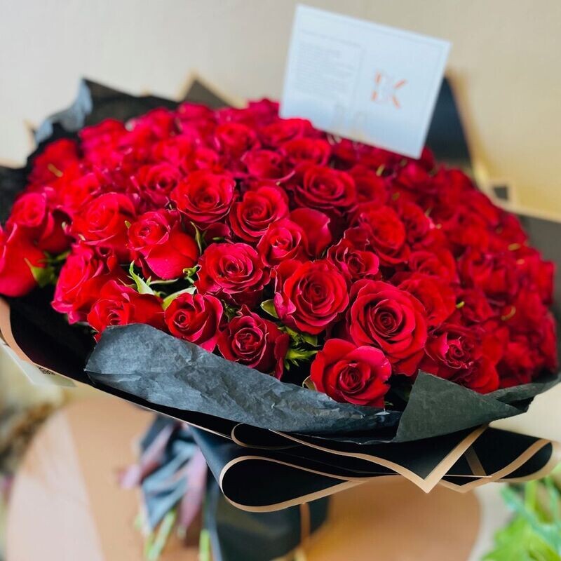 100 Red Roses