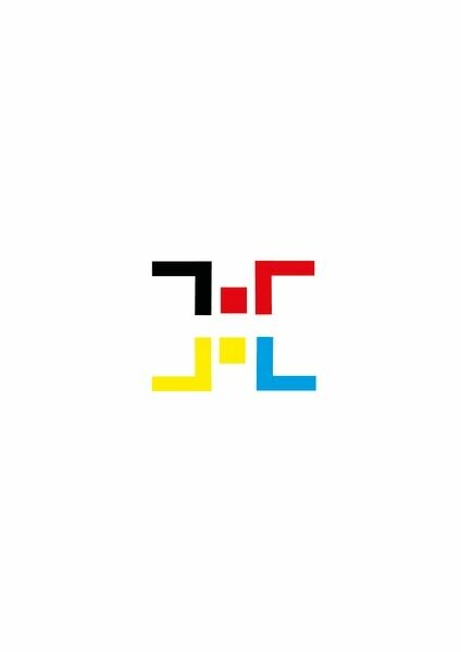 à droite de la main gauche, studio de graphisme