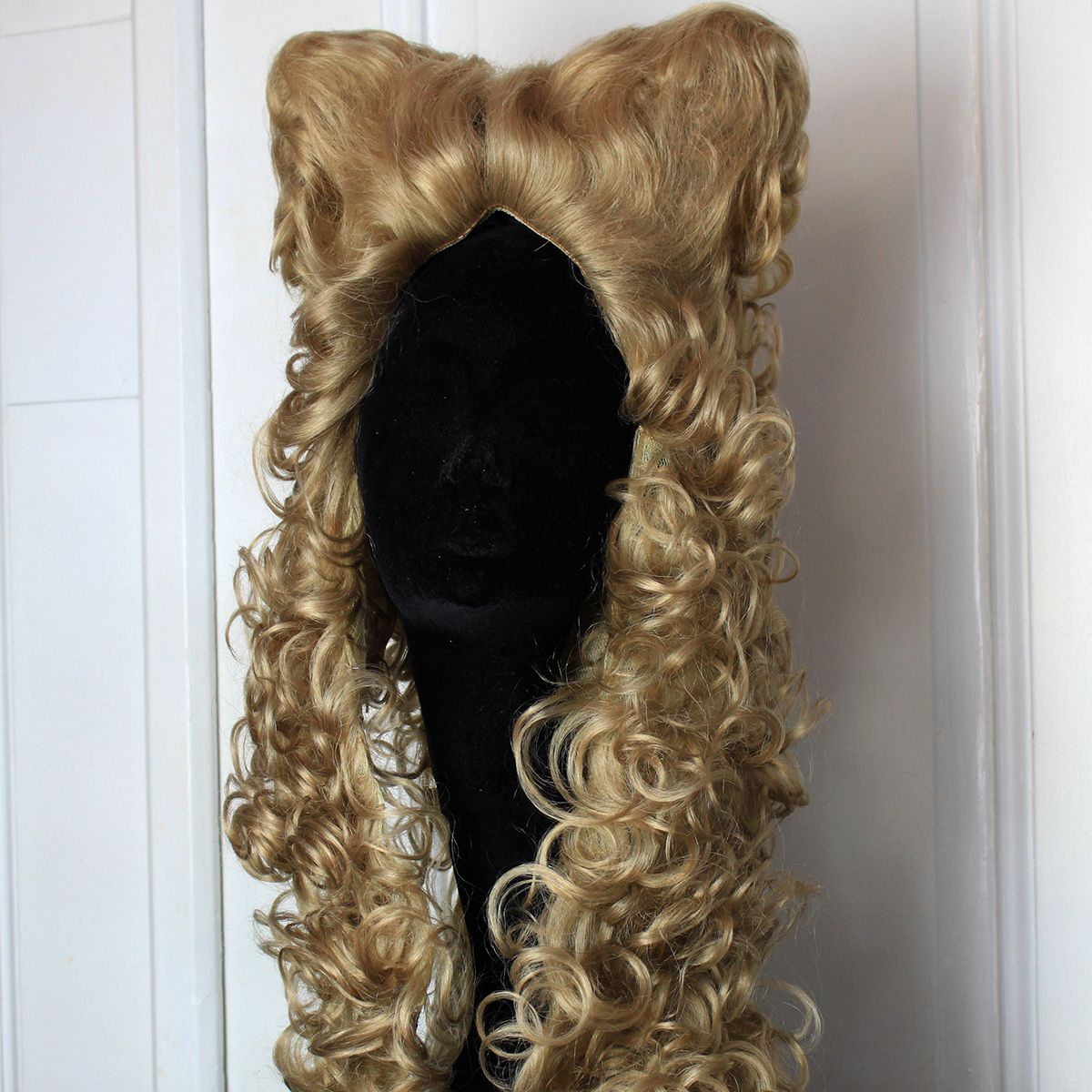 Peluca de pelo de búfalo auténtico para hombre, años 1710-1740