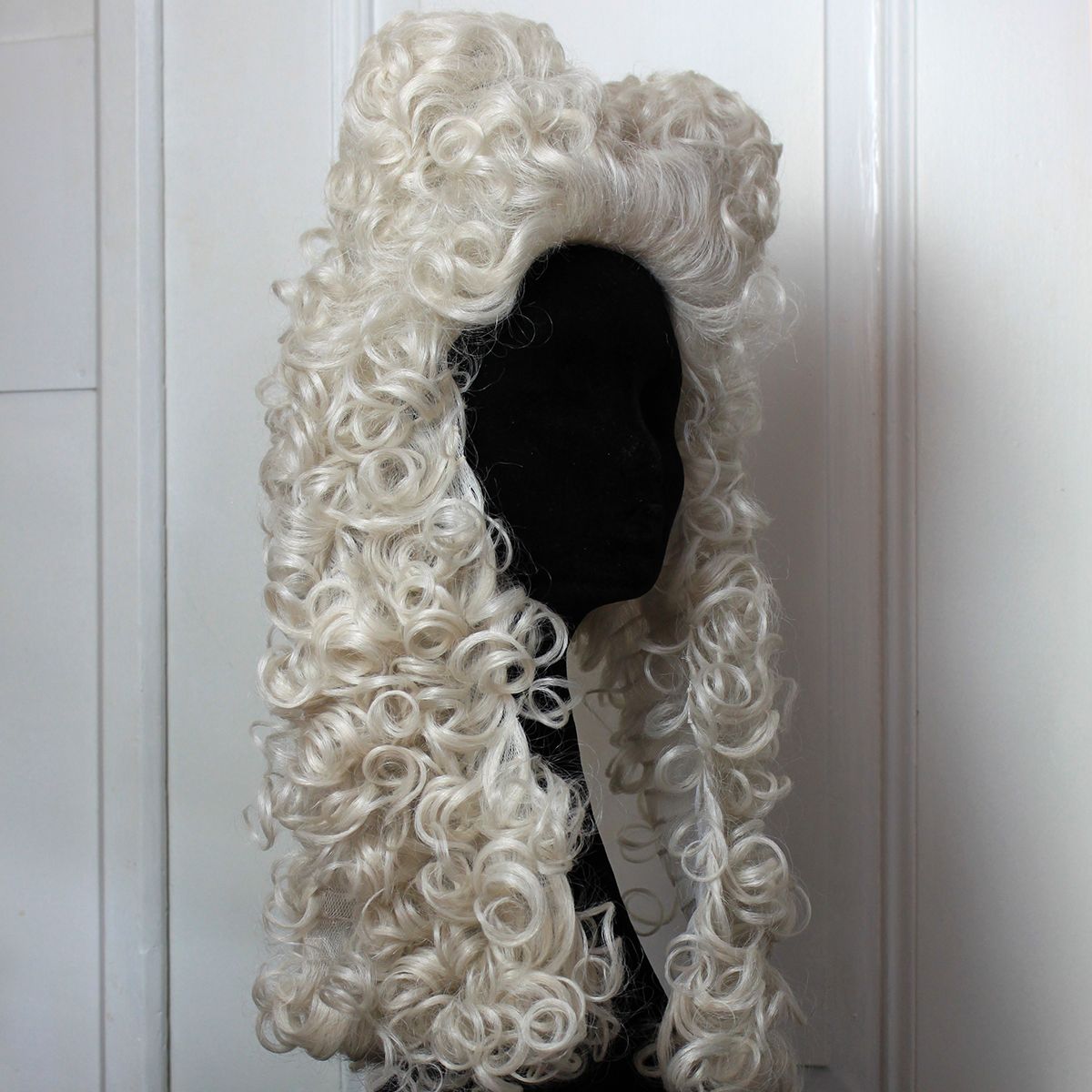 Parrucca da uomo con capelli misti e allungati 1710-1740