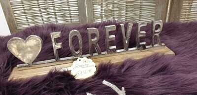 Schriftzug "Forever"