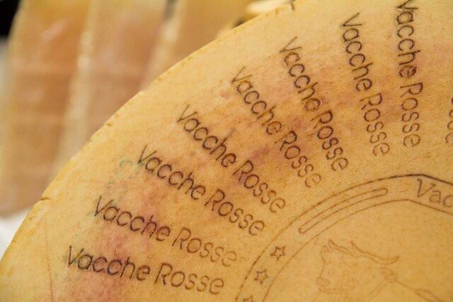Parmesan Reggiano Vacche rosse