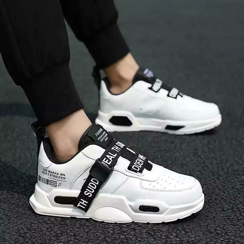 LFS \\ Light Blade Breathable Sneakers
White//Black//Red