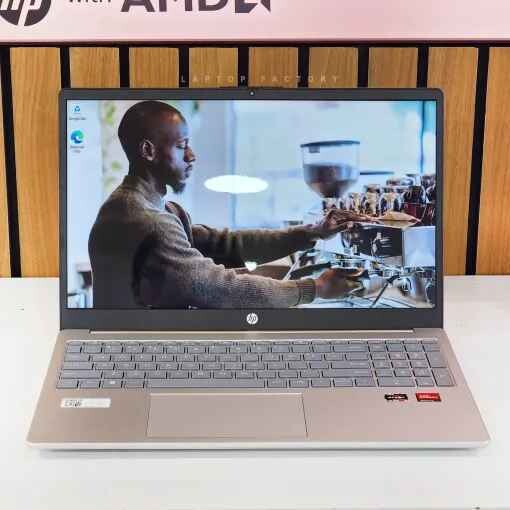 Hp 14 inch Laptop with AMD Ryzen 5 7520U APU 256gb SSD , 8 gb LPDDR5 SDRAM  License Windows 11 , 14 inch FHD  LED Display  (250 Nits)