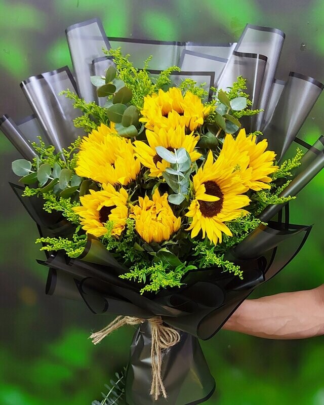 Designer Sunflower Hand Bouquet