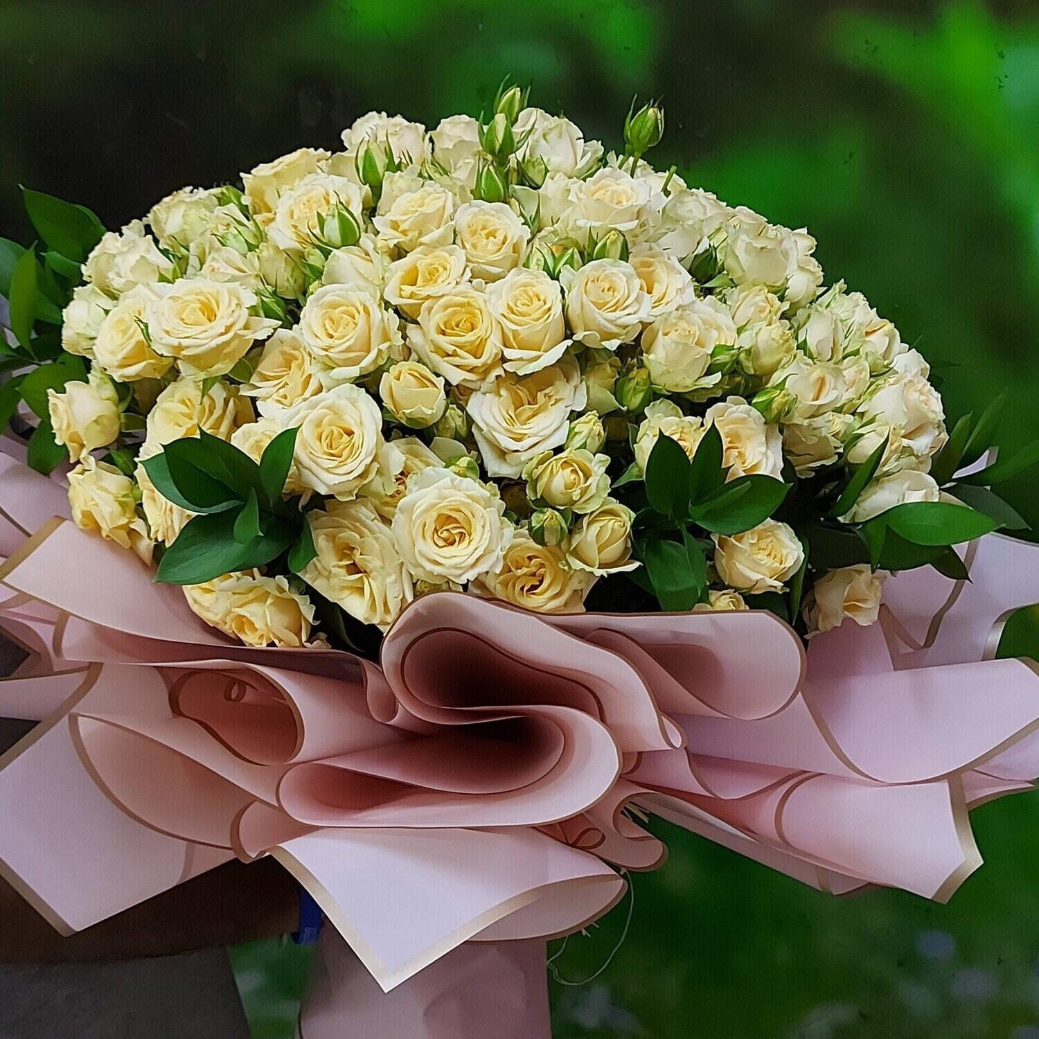Desiner Baby Roses Hand Bouquet