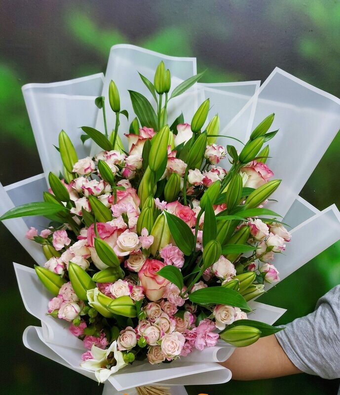 Lily & Spray Rose Bouquet
