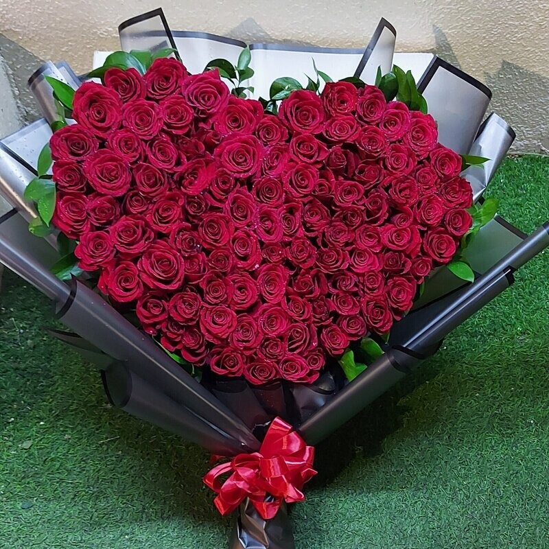 Personalized Heart  Bouquet