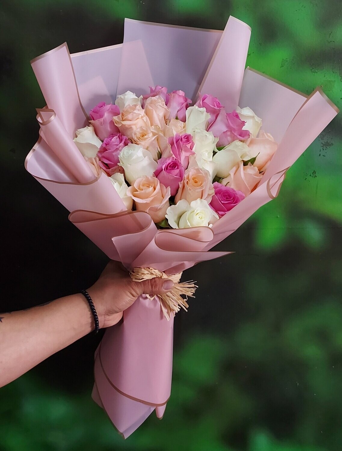 Vibrant Rose Flower bouquet
