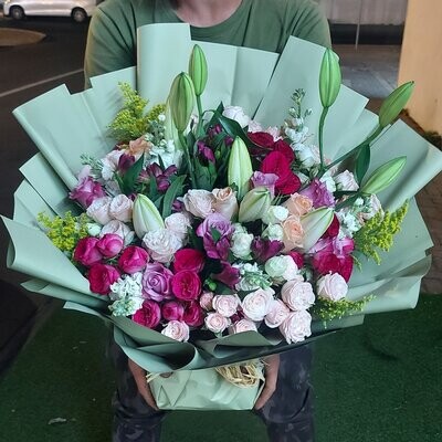 Mixed Flowers Hand Bouquet
